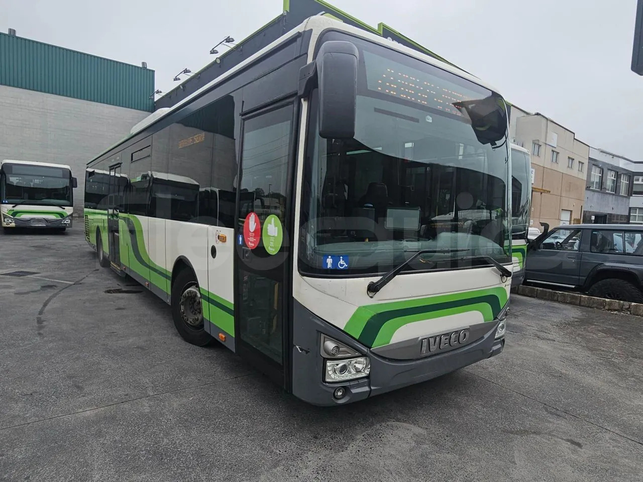 Iveco Crossway Low Entry - Bus kota: gambar 1 Iveco Crossway Low Entry - Bus kota: gambar 1