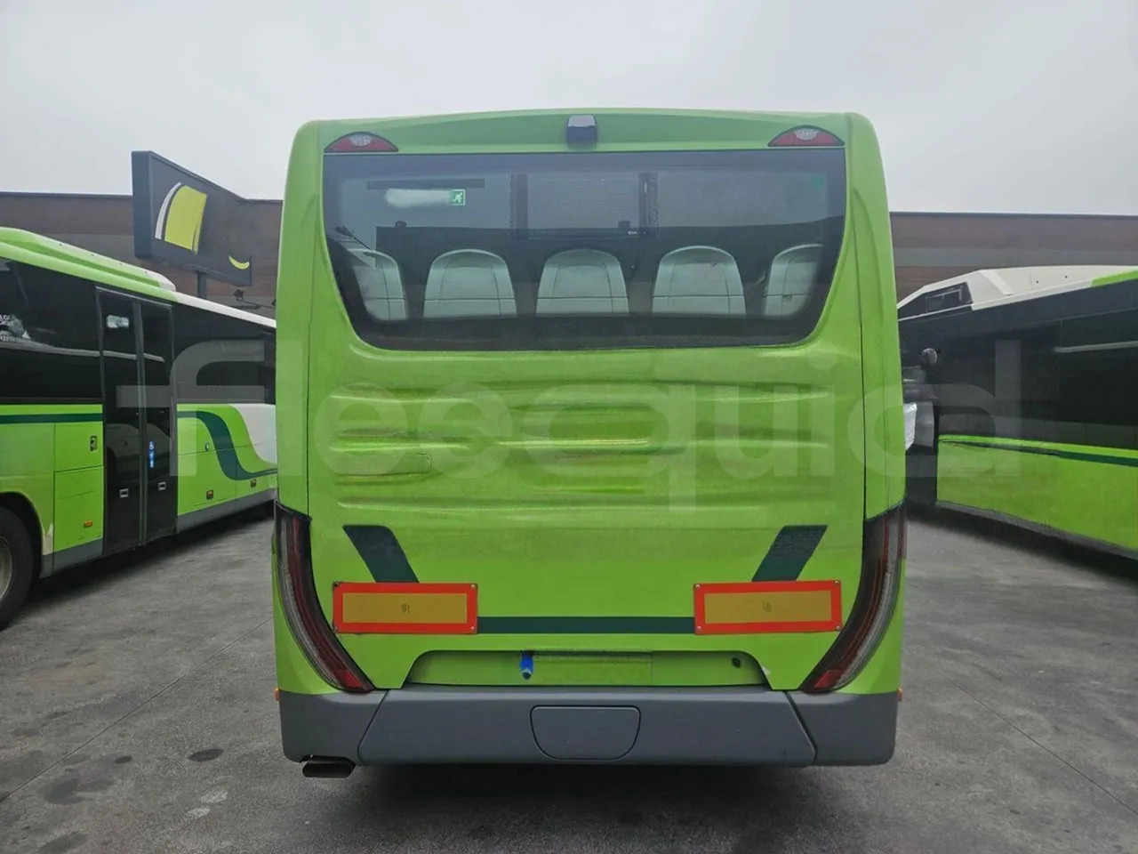 Iveco Crossway Low Entry - Bus kota: gambar 5 Iveco Crossway Low Entry - Bus kota: gambar 5