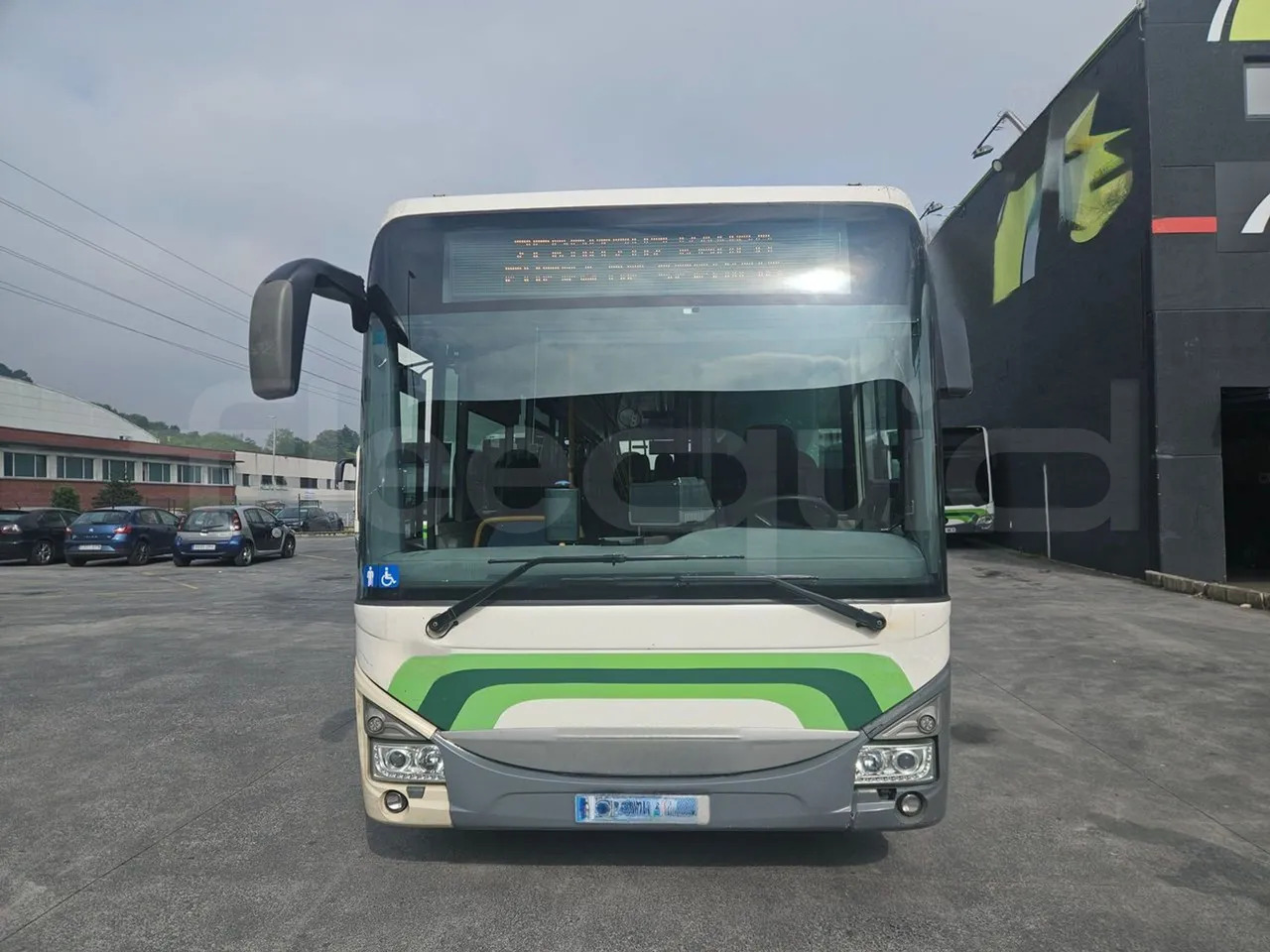 Iveco Crossway Low Entry - Bus kota: gambar 2 Iveco Crossway Low Entry - Bus kota: gambar 2