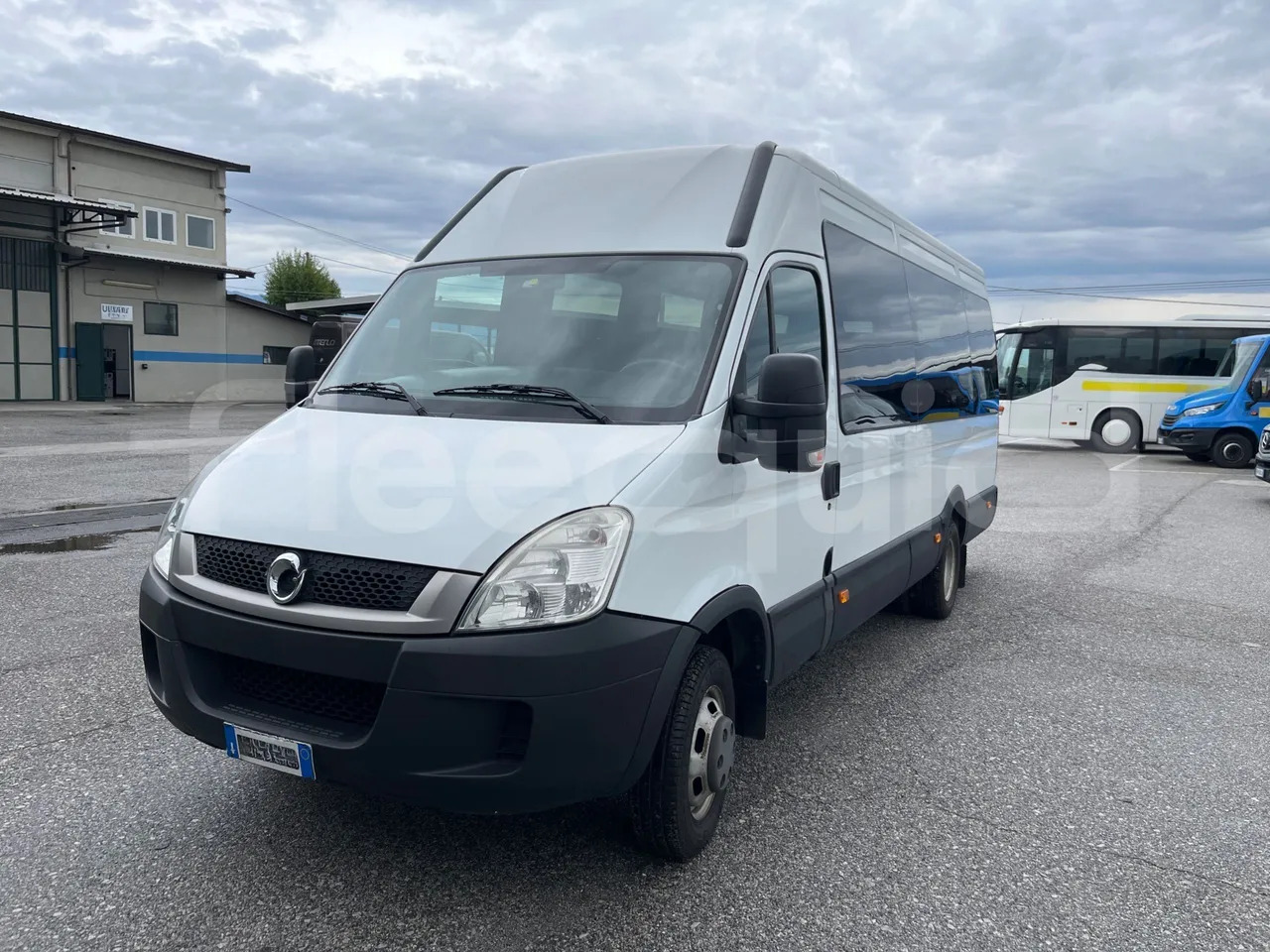 Iveco Daily - Bus mini, Van penumpang: gambar 4 Iveco Daily - Bus mini, Van penumpang: gambar 4
