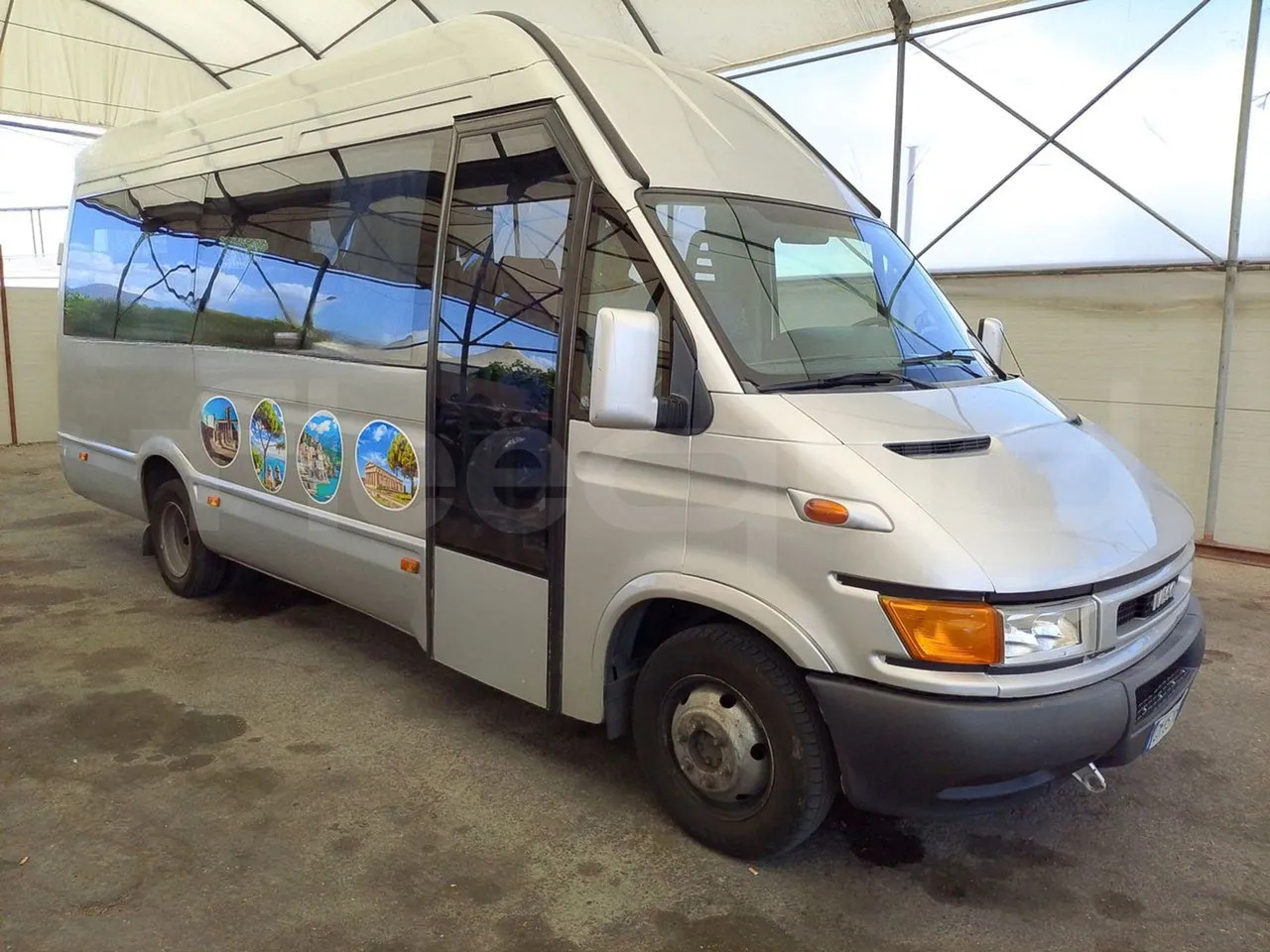 Iveco Daily - Bus mini, Van penumpang: gambar 1 Iveco Daily - Bus mini, Van penumpang: gambar 1