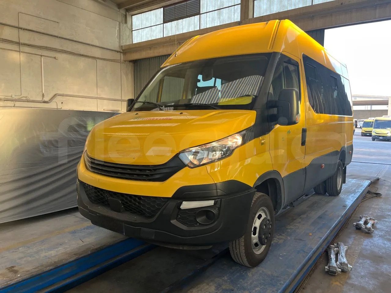 Iveco Daily - Bus sekolah: gambar 4 Iveco Daily - Bus sekolah: gambar 4