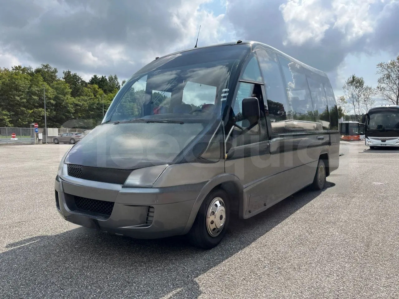 Iveco Daily - Bus pariwisata: gambar 4 Iveco Daily - Bus pariwisata: gambar 4