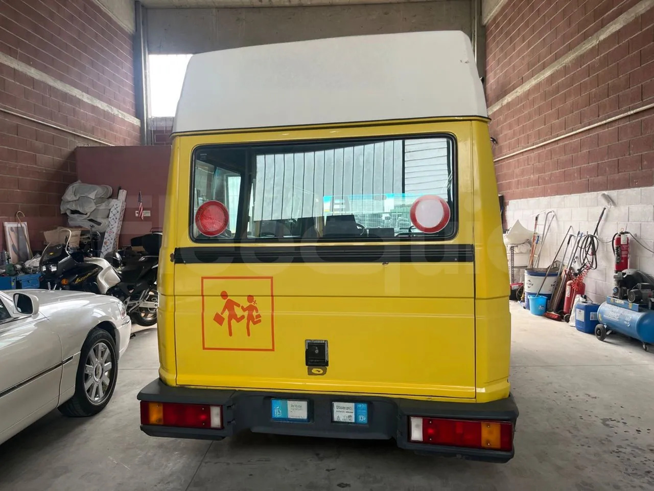 Bus sekolah Iveco Daily: gambar 6