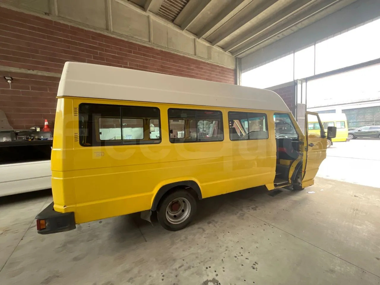 Bus sekolah Iveco Daily: gambar 8