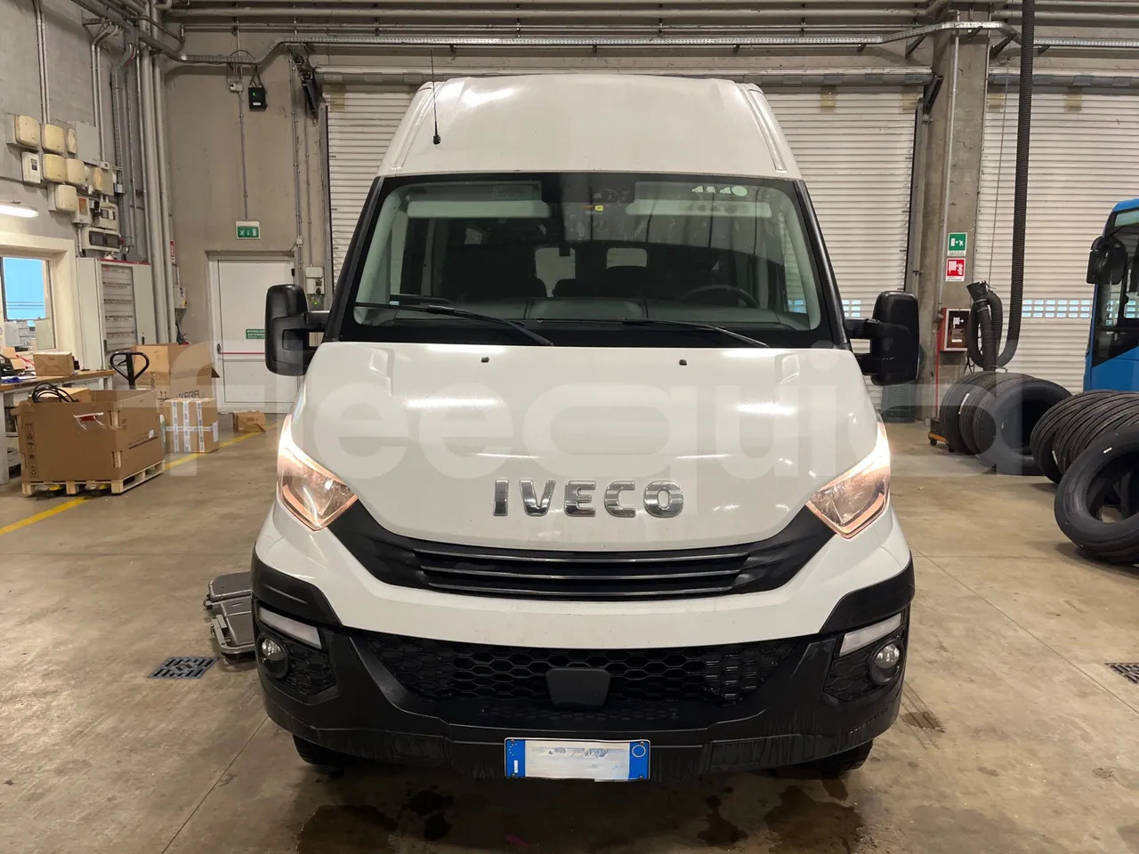 Iveco Daily - Bus mini, Van penumpang: gambar 2 Iveco Daily - Bus mini, Van penumpang: gambar 2