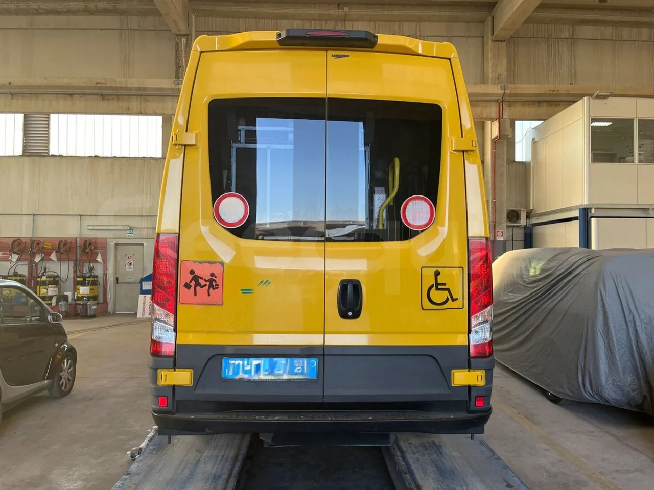 Iveco Daily - Bus sekolah: gambar 5 Iveco Daily - Bus sekolah: gambar 5