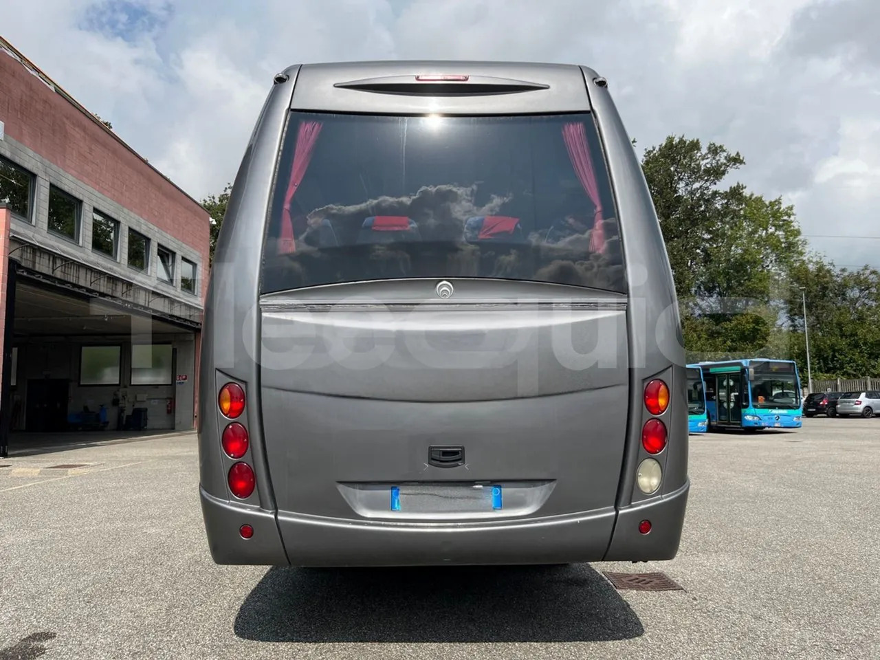 Iveco Daily - Bus pariwisata: gambar 5 Iveco Daily - Bus pariwisata: gambar 5
