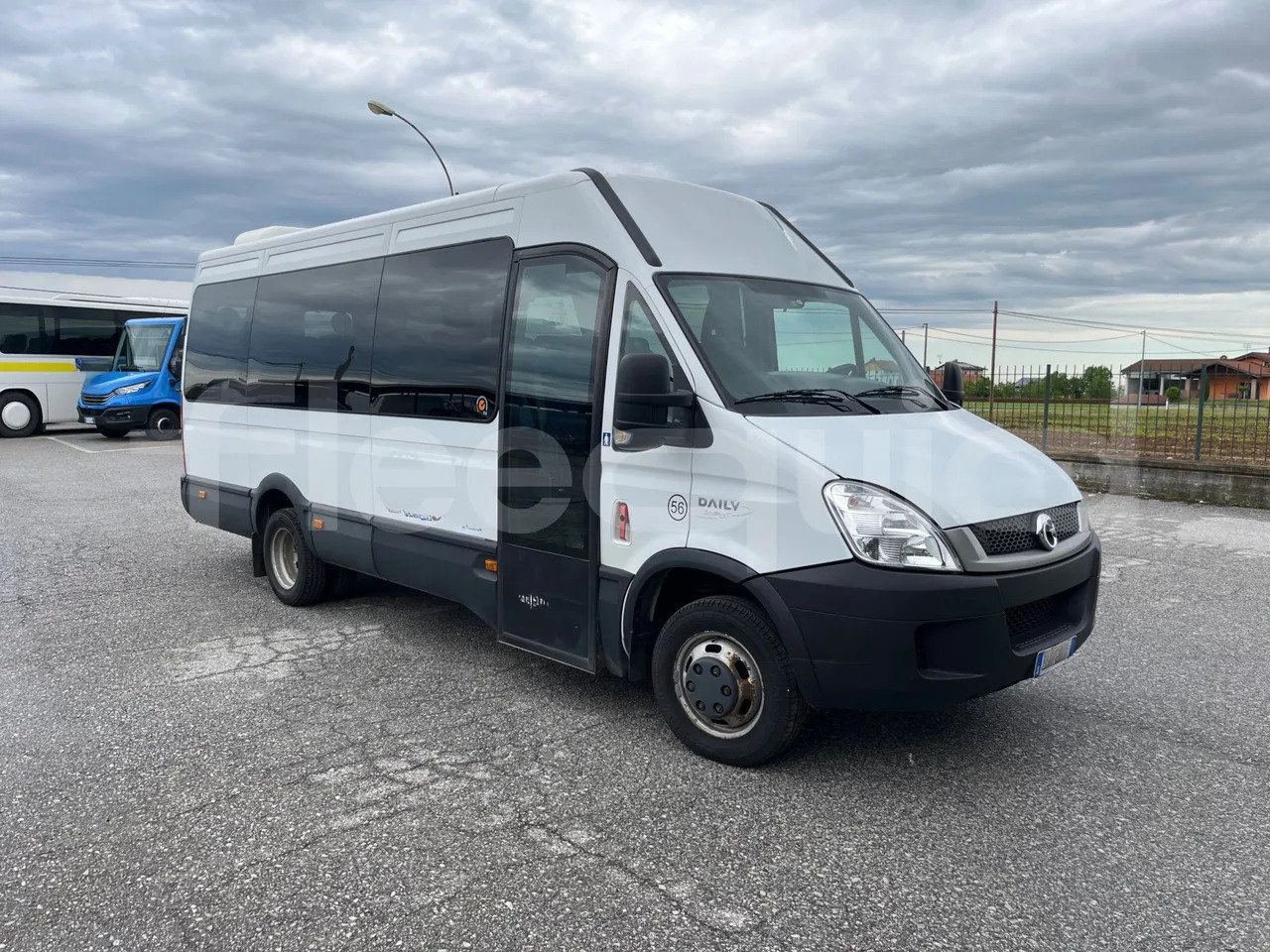 Iveco Daily - Bus mini, Van penumpang: gambar 1 Iveco Daily - Bus mini, Van penumpang: gambar 1