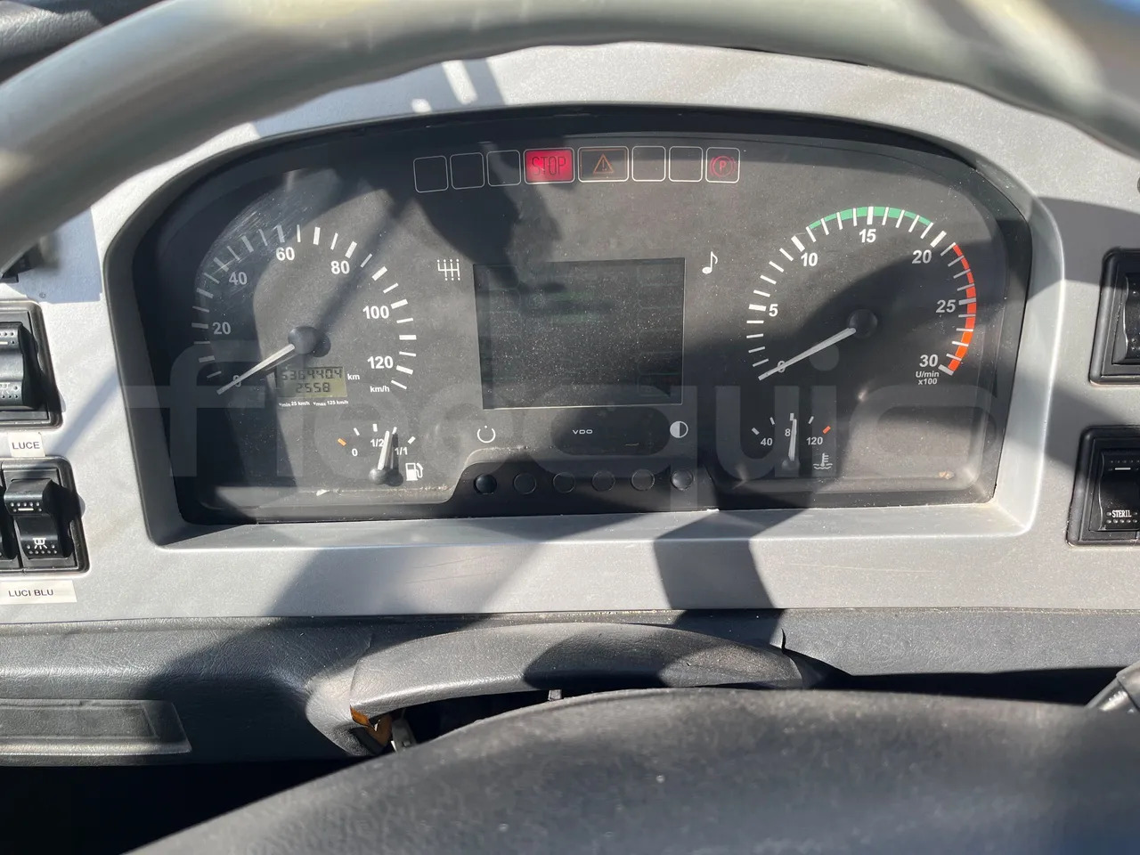 King Long XMQ6996 - Bus pariwisata: gambar 3 King Long XMQ6996 - Bus pariwisata: gambar 3