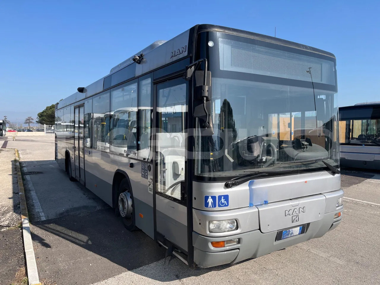 Man Lion's Classic - Bus kota: gambar 1 Man Lion's Classic - Bus kota: gambar 1