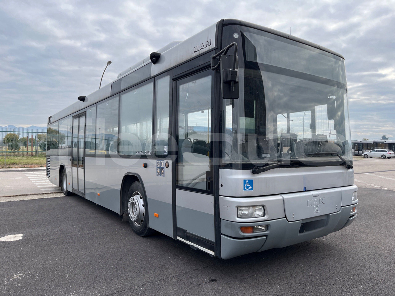 Man Lion's Classic - Bus kota: gambar 1 Man Lion's Classic - Bus kota: gambar 1