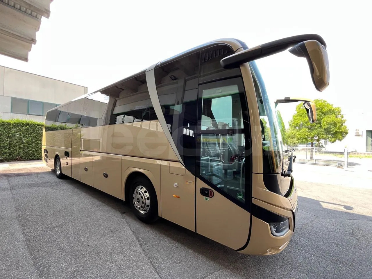 Man Lion's Coach - Bus pariwisata: gambar 1 Man Lion's Coach - Bus pariwisata: gambar 1