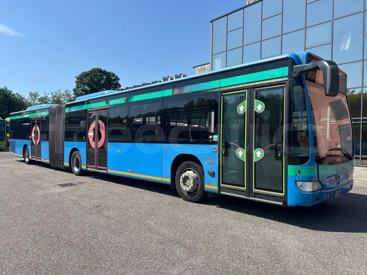 Mercedes-Benz Citaro G - Bus kota: gambar 1 Mercedes-Benz Citaro G - Bus kota: gambar 1
