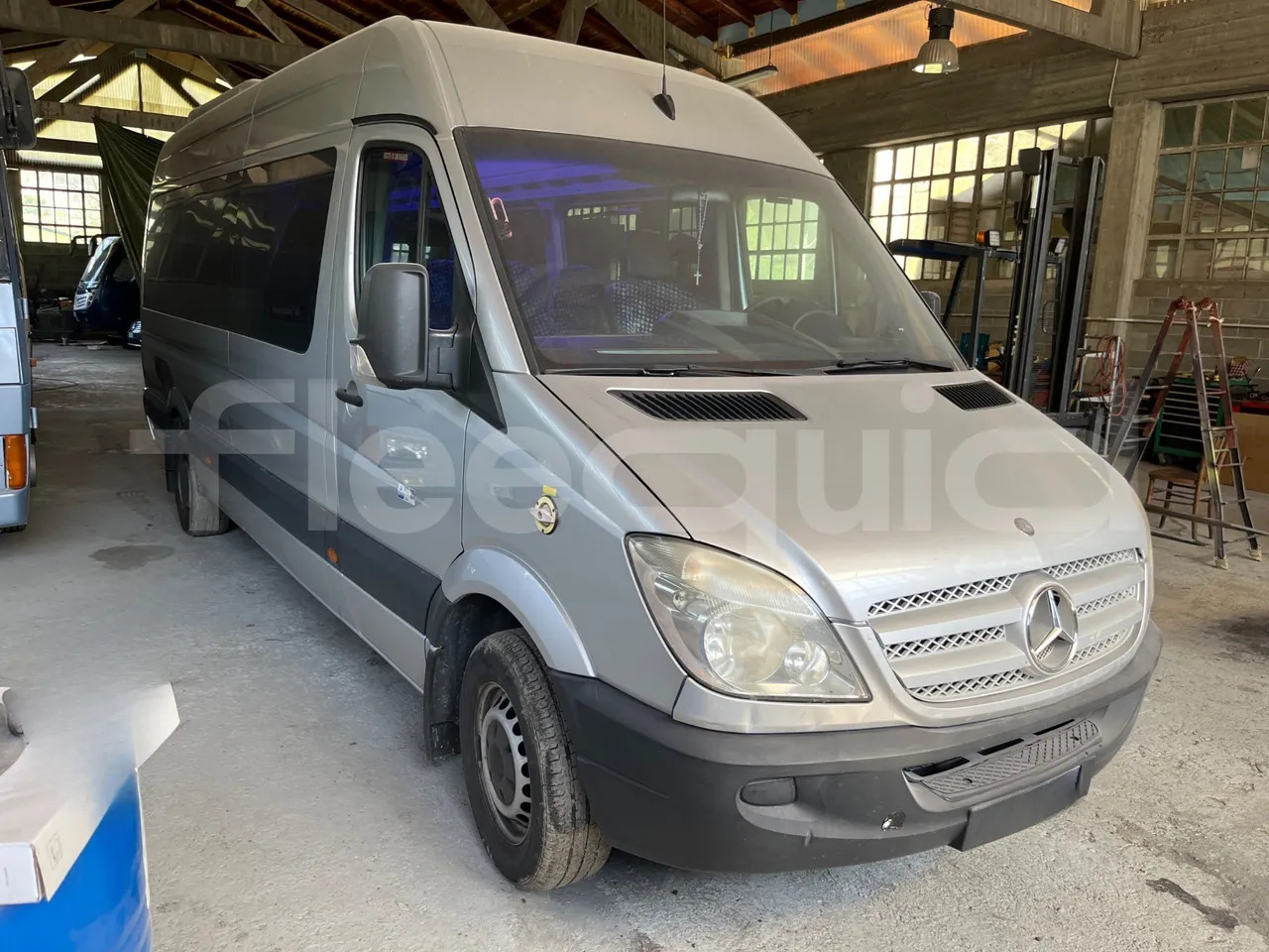 Mercedes-Benz Evobus 0315U - Bus mini, Van penumpang: gambar 4 Mercedes-Benz Evobus 0315U - Bus mini, Van penumpang: gambar 4