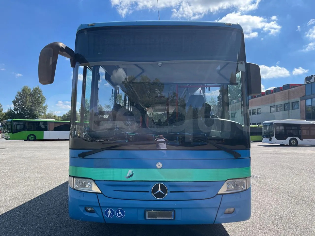 Mercedes-Benz Integro - Bus kota: gambar 2 Mercedes-Benz Integro - Bus kota: gambar 2