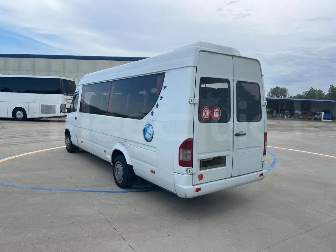 Bus mini, Van penumpang Mercedes-Benz Sprinter: gambar 8