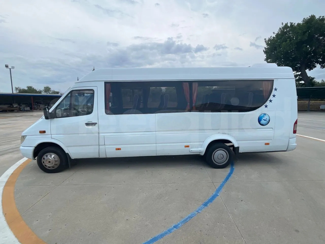 Bus mini, Van penumpang Mercedes-Benz Sprinter: gambar 6