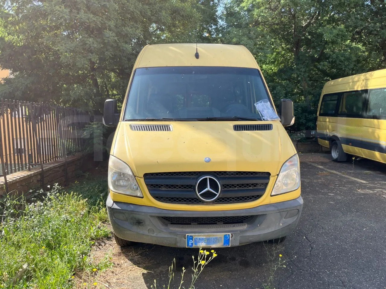 Mercedes-Benz Sprinter - Bus sekolah: gambar 2 Mercedes-Benz Sprinter - Bus sekolah: gambar 2