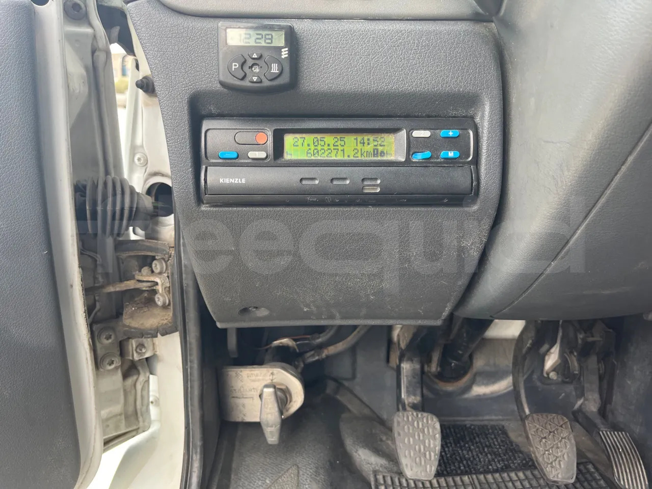 Bus mini, Van penumpang Mercedes-Benz Sprinter: gambar 20