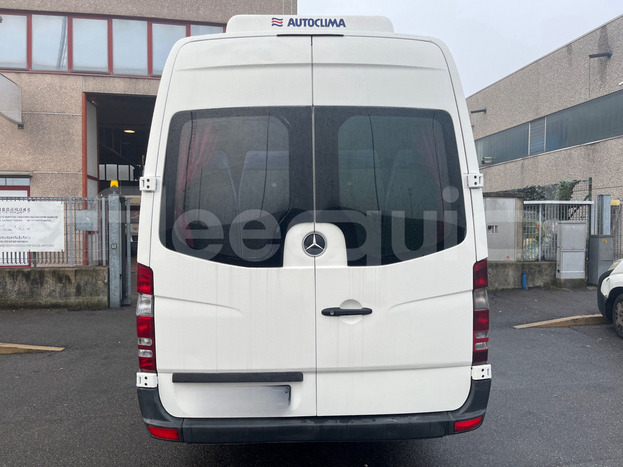 Mercedes-Benz Sprinter - Bus mini, Van penumpang: gambar 5 Mercedes-Benz Sprinter - Bus mini, Van penumpang: gambar 5