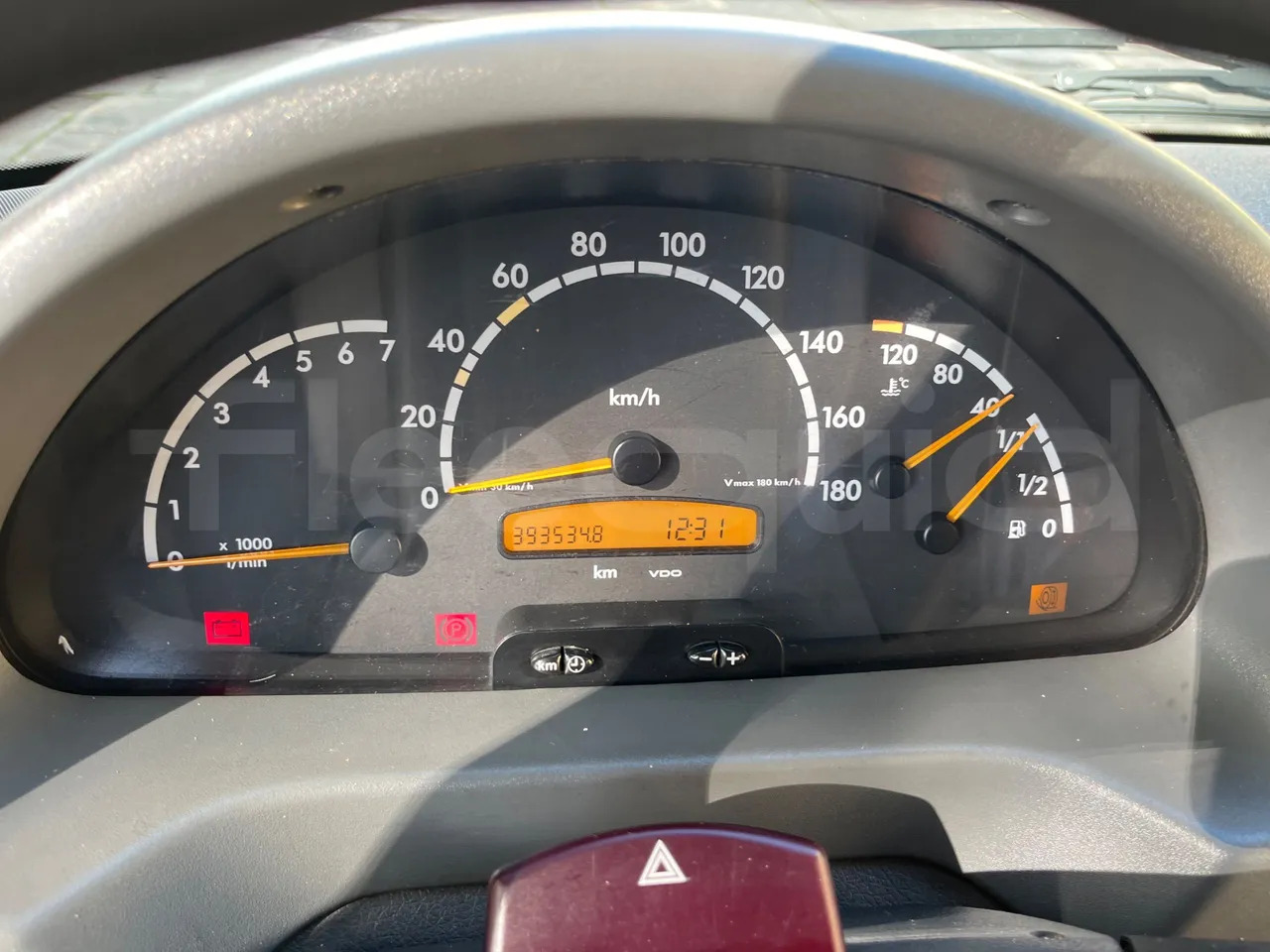 Mercedes-Benz Sprinter - Bus pinggiran kota: gambar 3 Mercedes-Benz Sprinter - Bus pinggiran kota: gambar 3