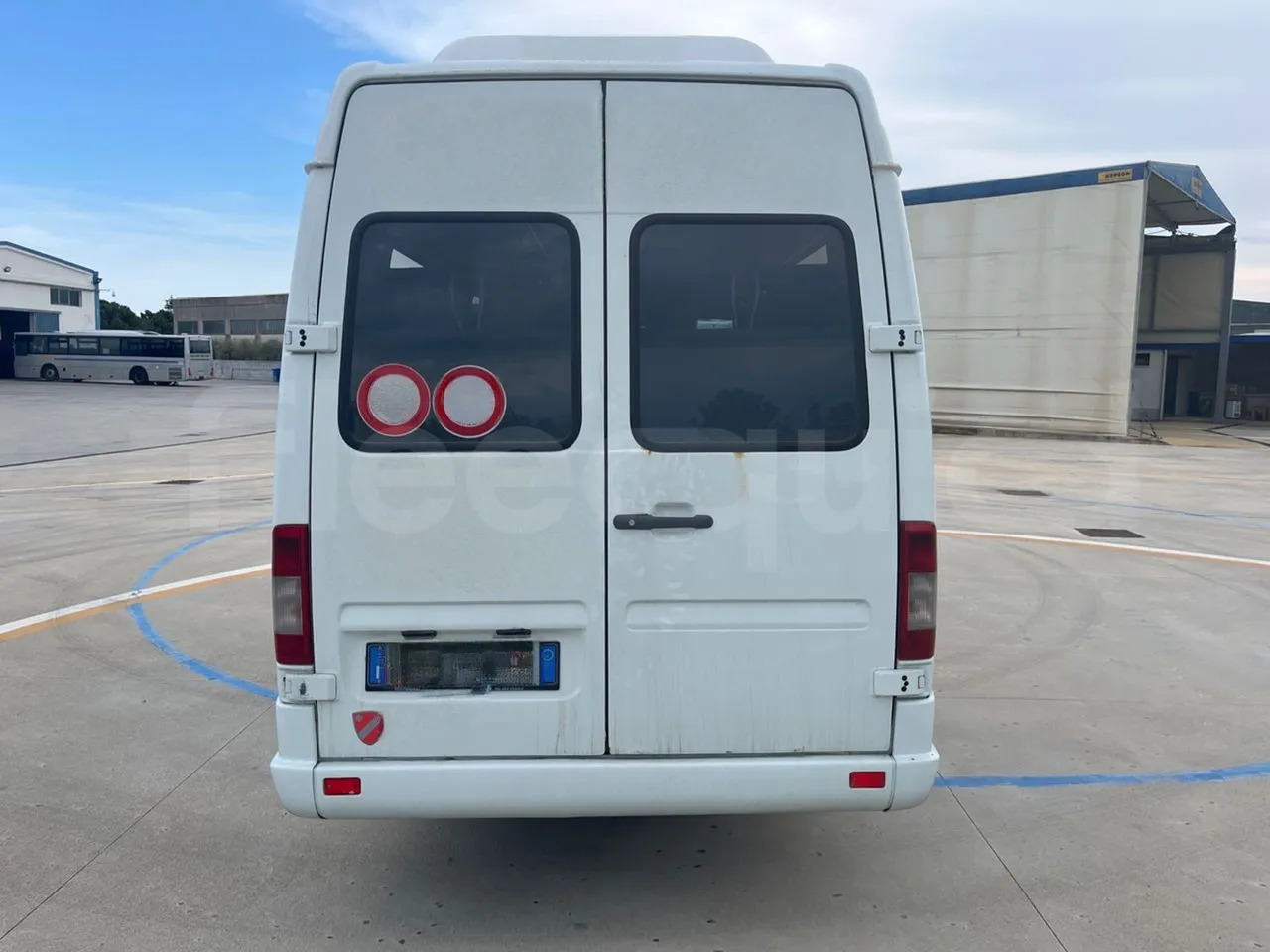 Mercedes-Benz Sprinter - Bus mini, Van penumpang: gambar 5 Mercedes-Benz Sprinter - Bus mini, Van penumpang: gambar 5