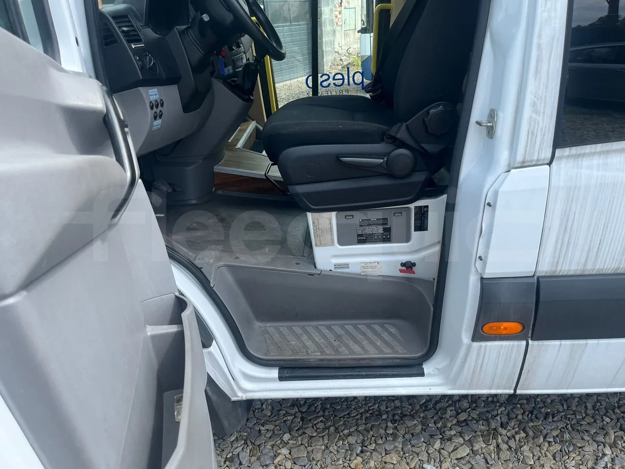 Mercedes-Benz Sprinter - Bus pariwisata: gambar 2 Mercedes-Benz Sprinter - Bus pariwisata: gambar 2