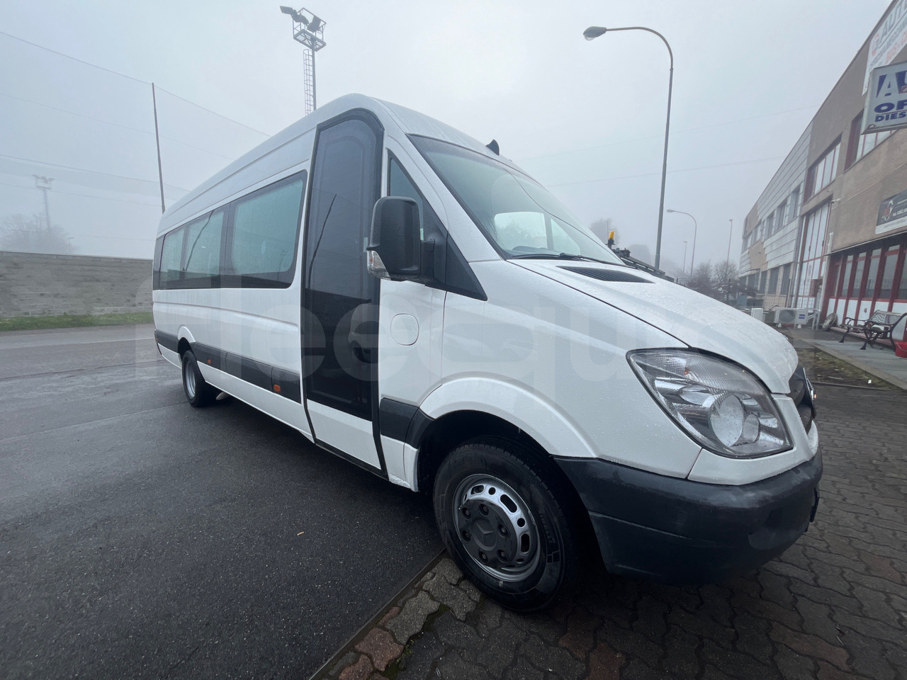 Mercedes-Benz Sprinter - Bus mini, Van penumpang: gambar 1 Mercedes-Benz Sprinter - Bus mini, Van penumpang: gambar 1