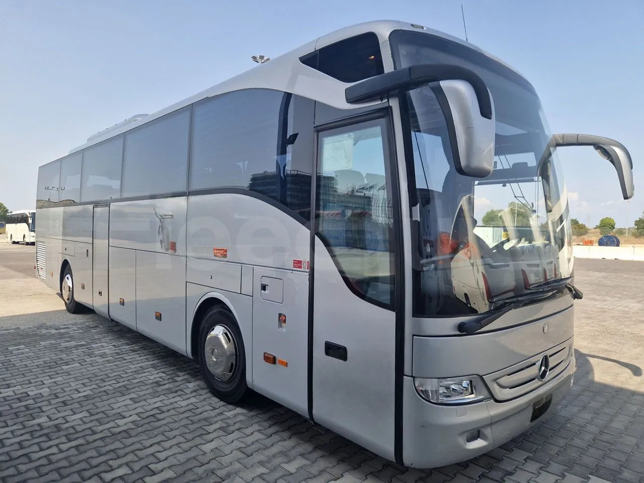 Mercedes-Benz Tourismo - Bus pariwisata: gambar 1 Mercedes-Benz Tourismo - Bus pariwisata: gambar 1