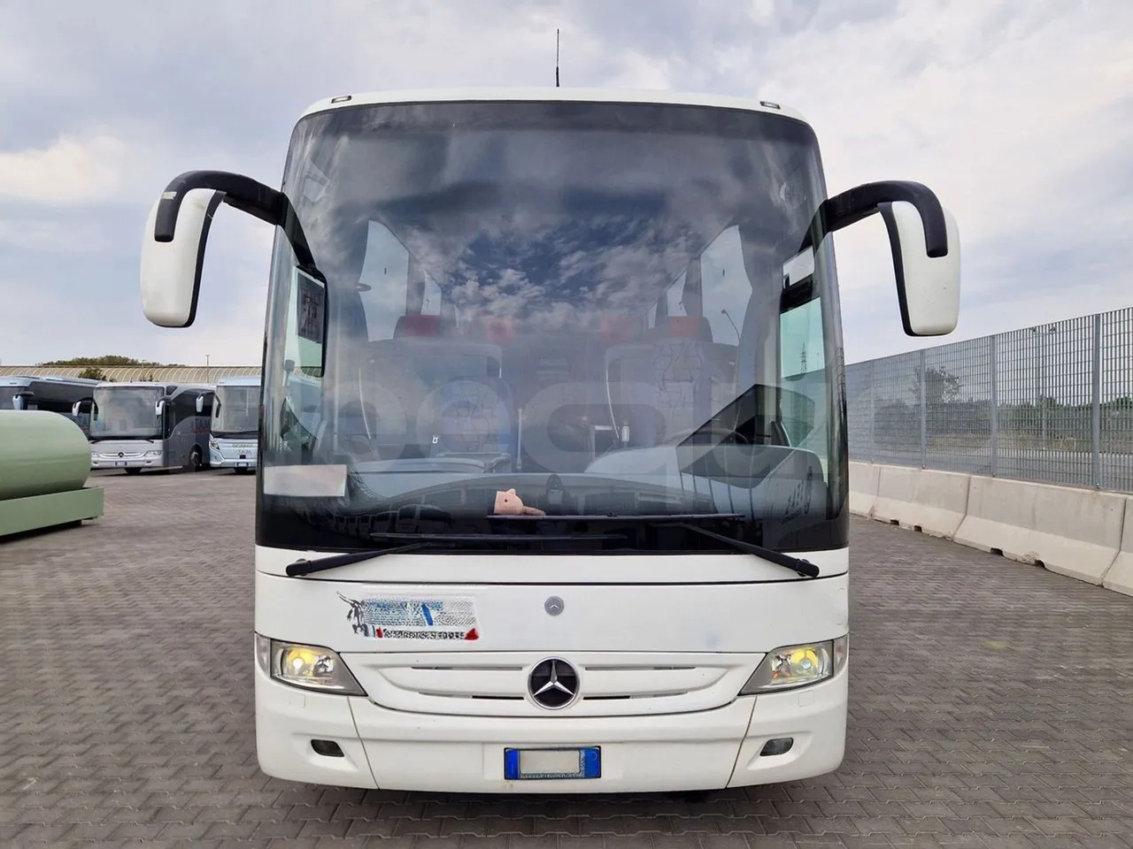 Mercedes-Benz Tourismo - Bus pariwisata: gambar 2 Mercedes-Benz Tourismo - Bus pariwisata: gambar 2
