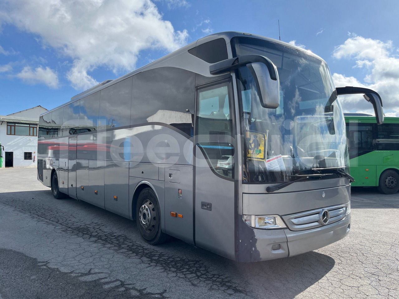 Mercedes-Benz Tourismo - Bus pariwisata: gambar 1 Mercedes-Benz Tourismo - Bus pariwisata: gambar 1