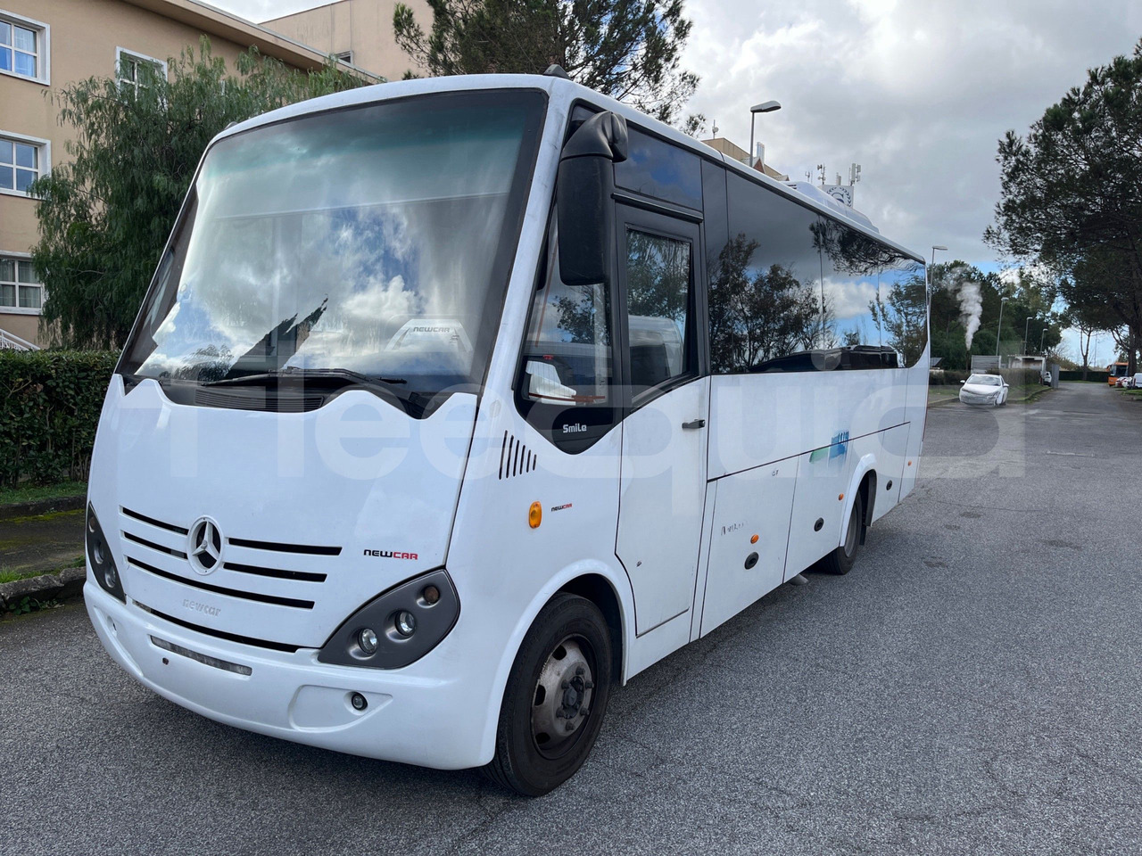 Mercedes-Benz Vario - Bus pariwisata: gambar 4 Mercedes-Benz Vario - Bus pariwisata: gambar 4