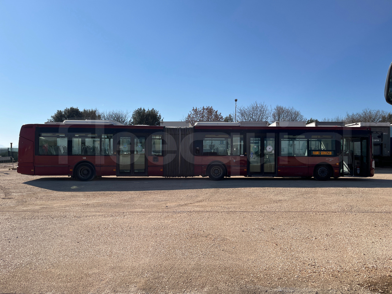 Bus kota N. 6 Iveco Citelis: gambar 11