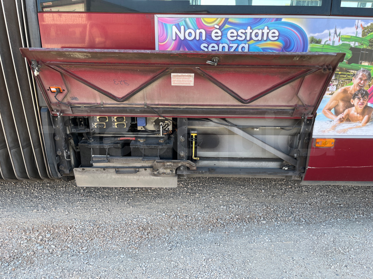 Bus kota N. 6 Iveco Citelis: gambar 18