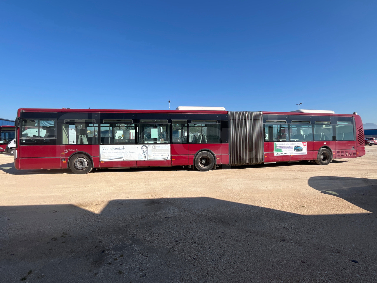 Bus kota N. 6 Iveco Citelis: gambar 6
