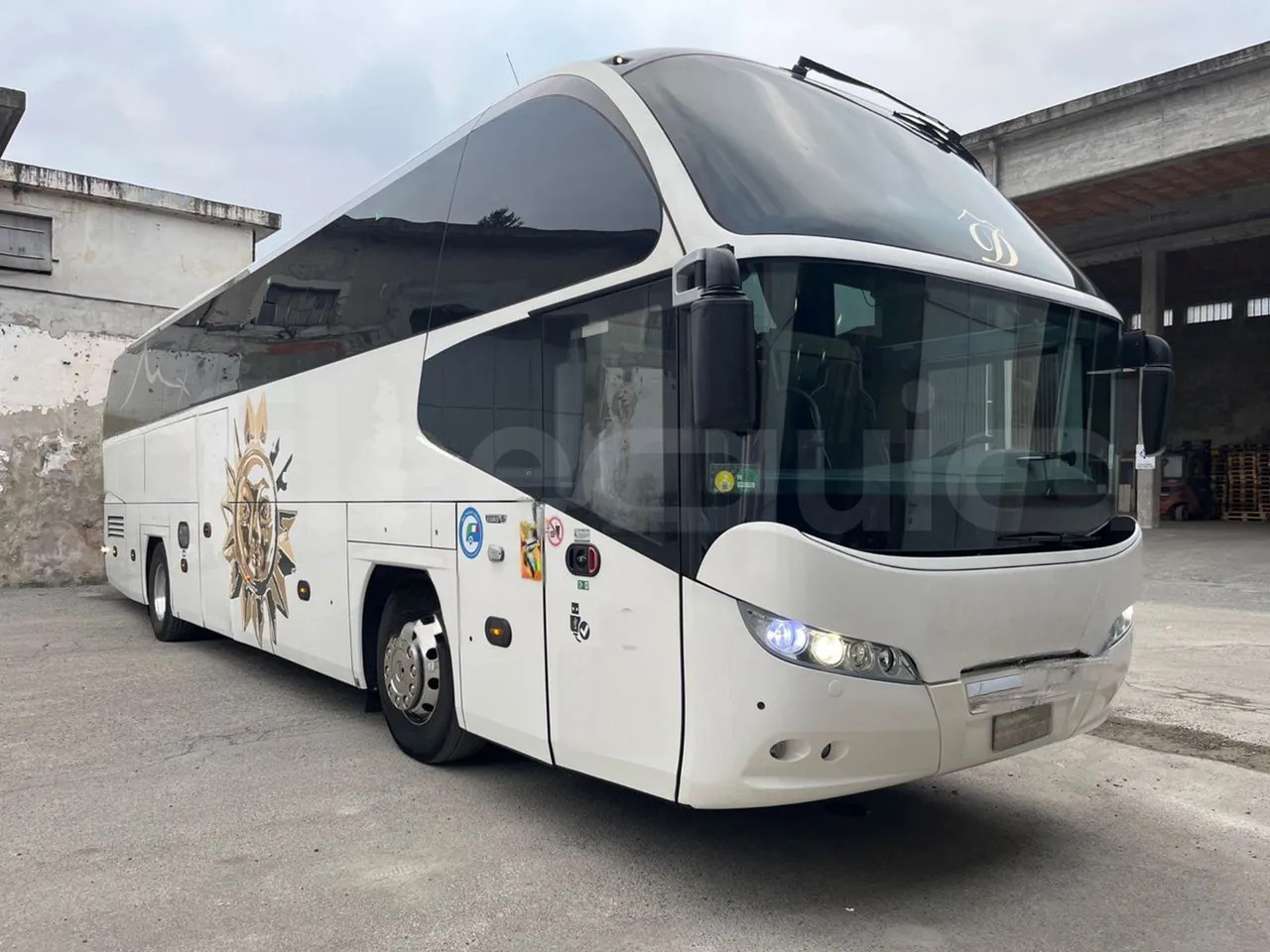 Neoplan Cityliner - Bus pariwisata: gambar 1 Neoplan Cityliner - Bus pariwisata: gambar 1