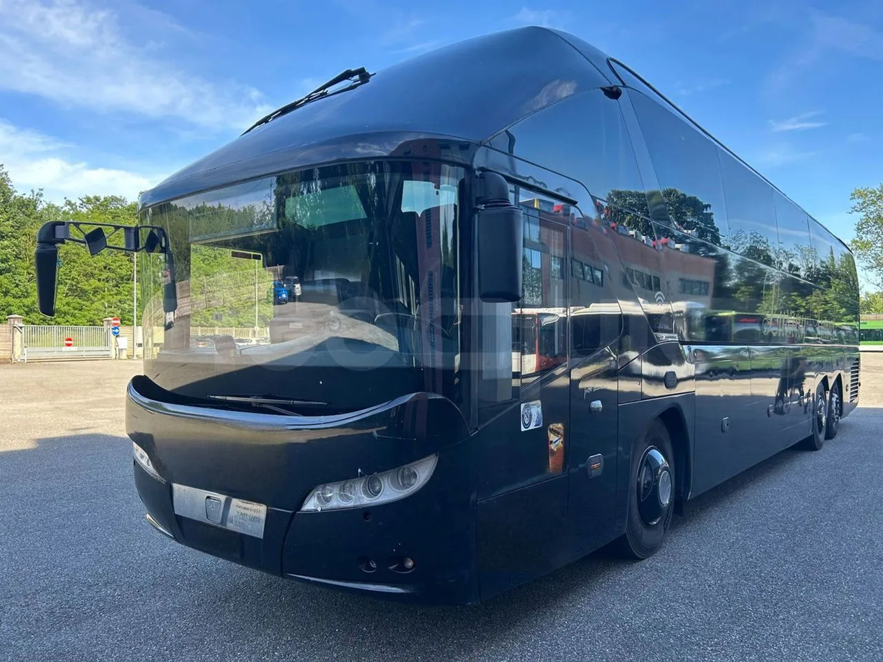 Neoplan Starliner - Bus pariwisata: gambar 4 Neoplan Starliner - Bus pariwisata: gambar 4