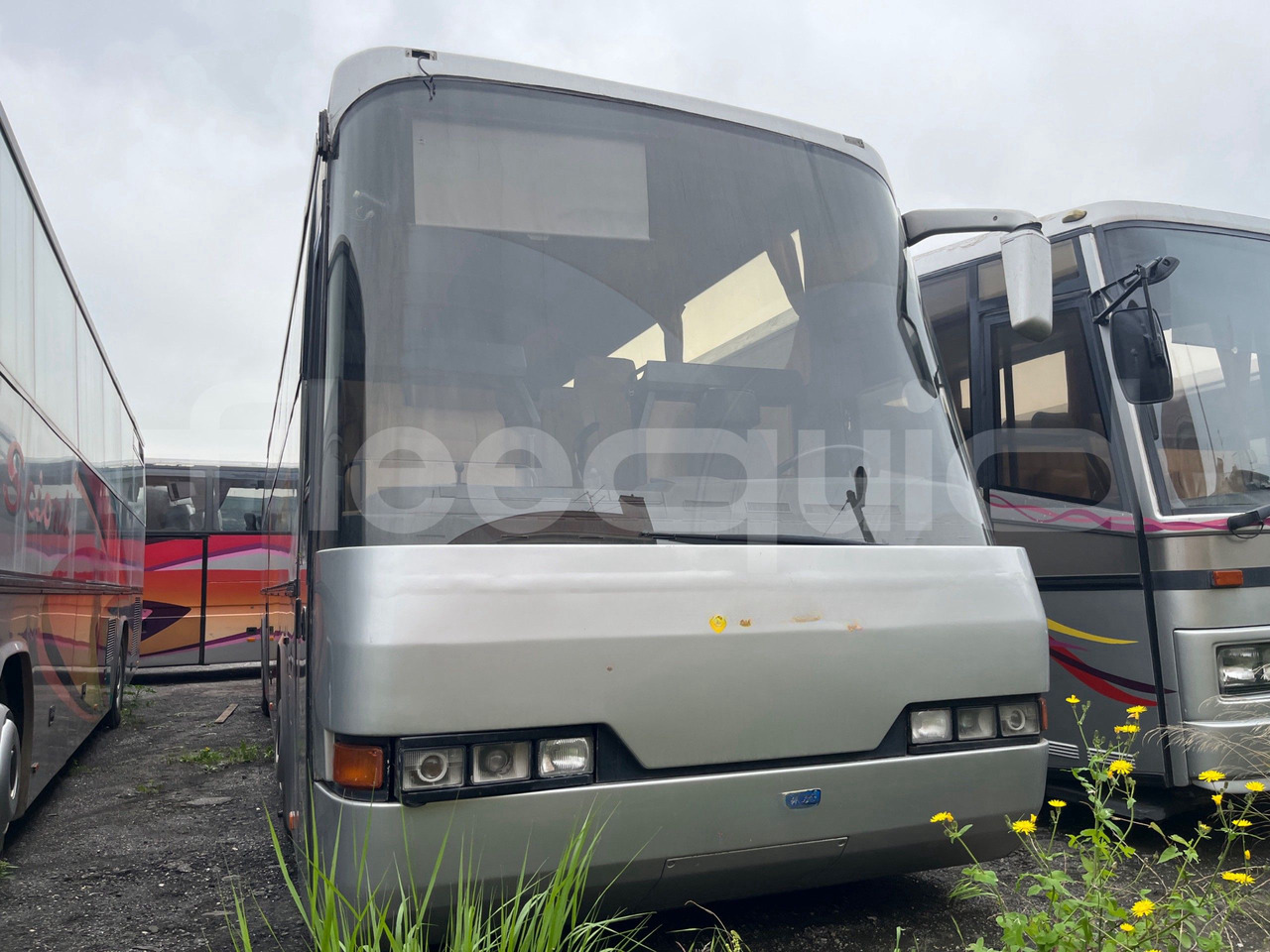 Neoplan Transliner N316 - Bus pariwisata: gambar 2 Neoplan Transliner N316 - Bus pariwisata: gambar 2