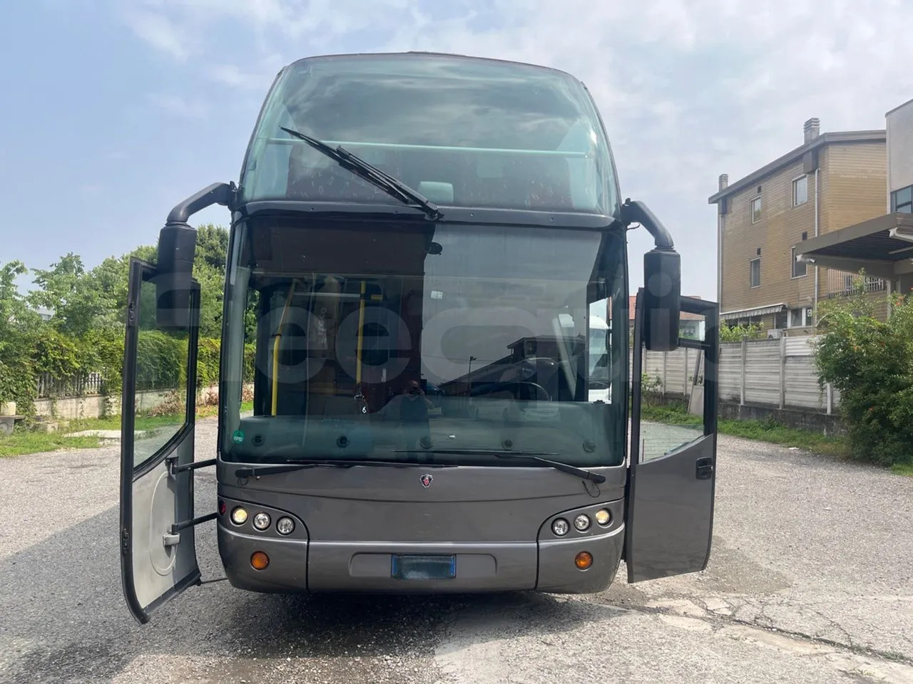 Scania Ayats Bravo 1 - Bus pariwisata: gambar 2 Scania Ayats Bravo 1 - Bus pariwisata: gambar 2