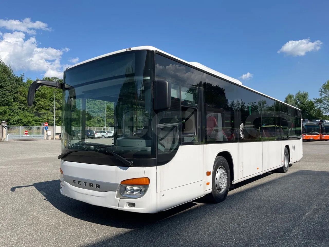 Setra S415 - Bus kota: gambar 3 Setra S415 - Bus kota: gambar 3