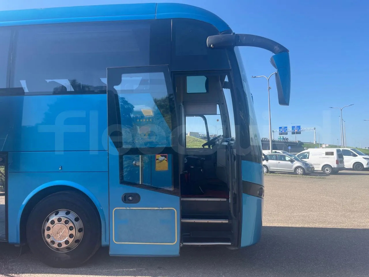 VDL SB4000 - Bus pariwisata: gambar 1 VDL SB4000 - Bus pariwisata: gambar 1