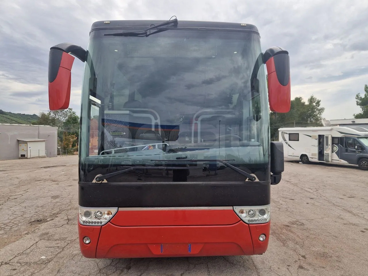 Van Hool Acron - Bus pariwisata: gambar 2 Van Hool Acron - Bus pariwisata: gambar 2