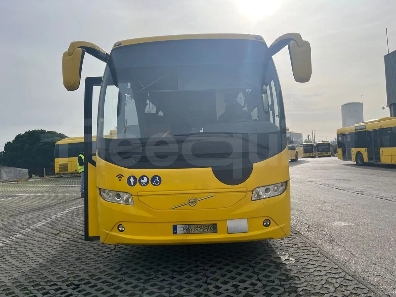 Volvo 9700-B8R - Bus pinggiran kota: gambar 1 Volvo 9700-B8R - Bus pinggiran kota: gambar 1