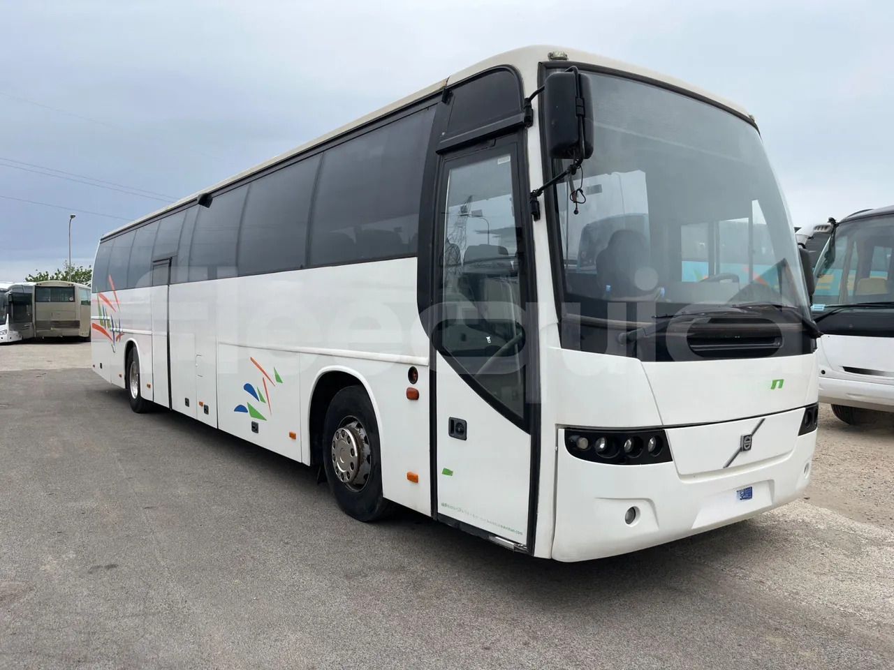 Volvo B12 - Bus pariwisata: gambar 1 Volvo B12 - Bus pariwisata: gambar 1