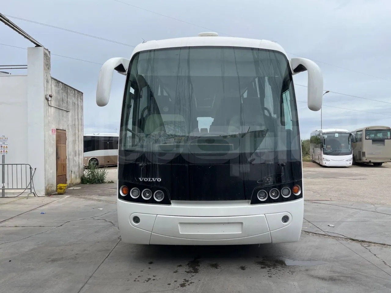 Volvo B12 - Bus pariwisata: gambar 2 Volvo B12 - Bus pariwisata: gambar 2