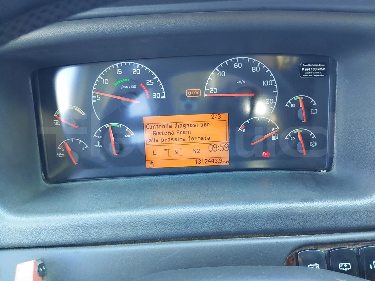 Volvo Barbi Genesis - Bus pariwisata: gambar 3 Volvo Barbi Genesis - Bus pariwisata: gambar 3