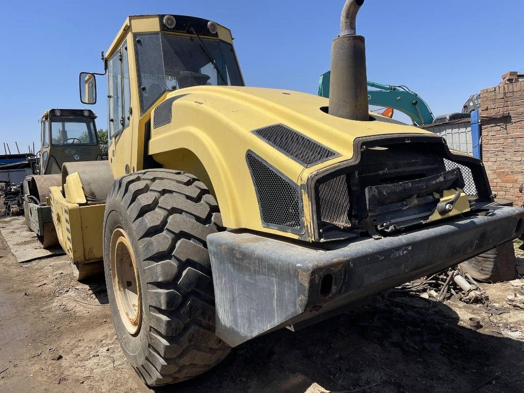 Bomag 226-4 - Pemadat: gambar 2 Bomag 226-4 - Pemadat: gambar 2