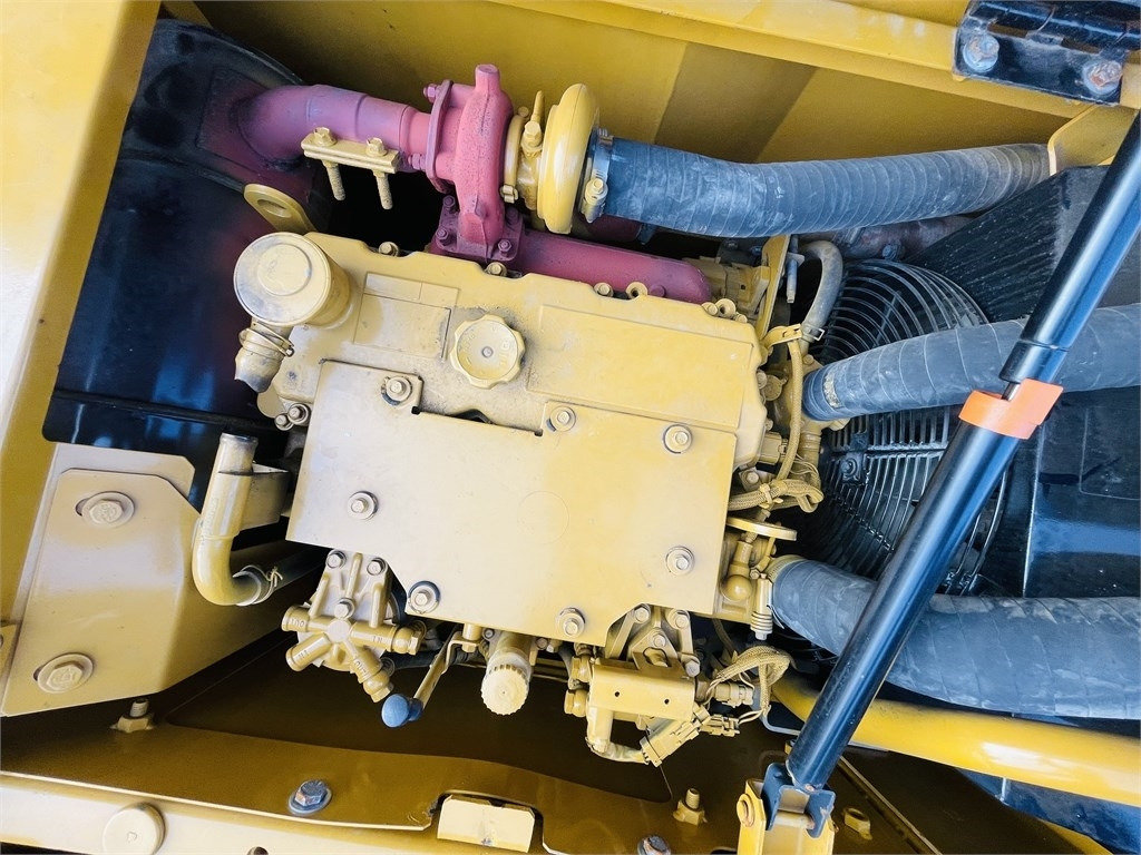 Ekskavator perayap CAT 312 2gc: gambar 14