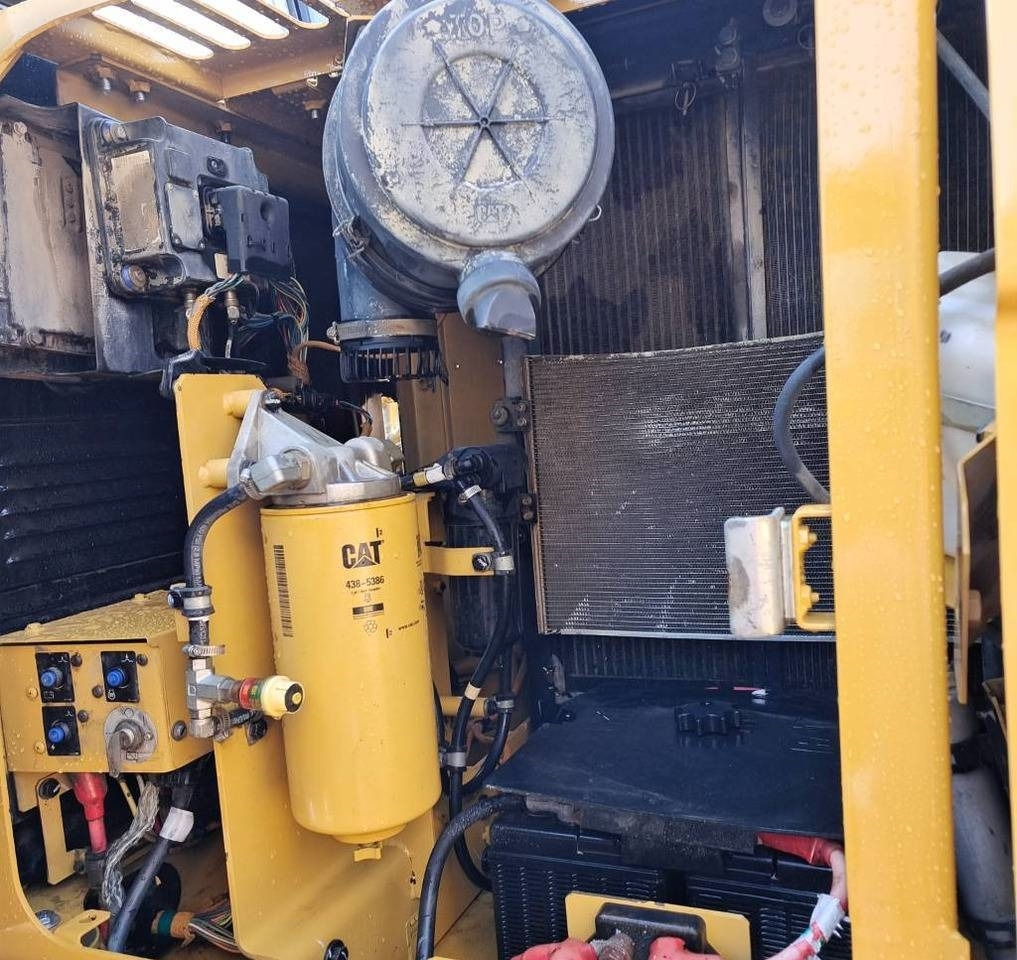 CAT 313D2GC - Ekskavator perayap: gambar 5 CAT 313D2GC - Ekskavator perayap: gambar 5